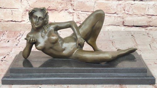 Bronze skulptur einer nackten - skulptur,