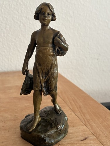 Bronzefigur mädchen mit korb - mÄdchen,
