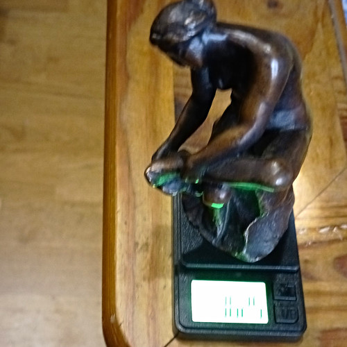 Bronze figur sitzender nackter - bronze-figur,