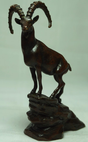 Steinbock figur aus bronze - steinbock,