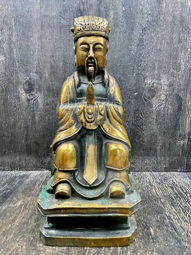 Alte sitzende bronzefigur - alte,