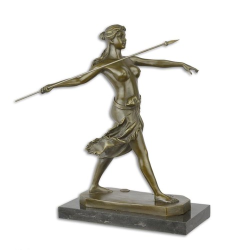 Bronzefigur