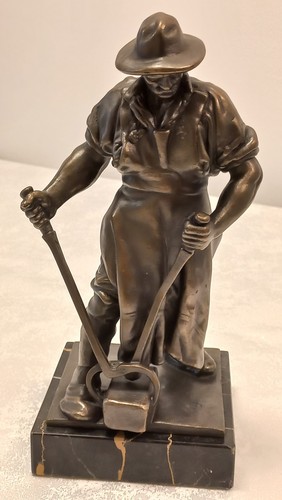 Bronze figur mit marmor - bronze, figur,