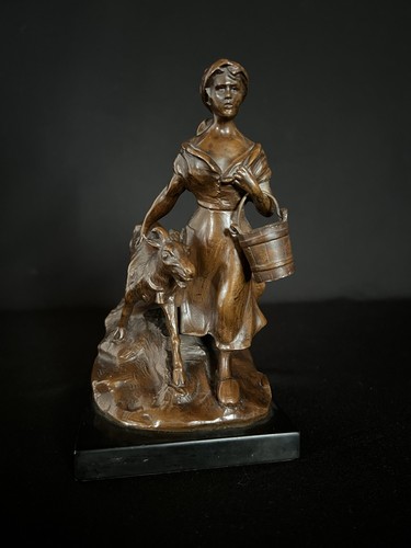 Antike bronze figur bäuerin - bronze,